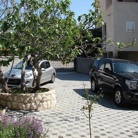Bruna Apartment Rab Town Buitenkant foto