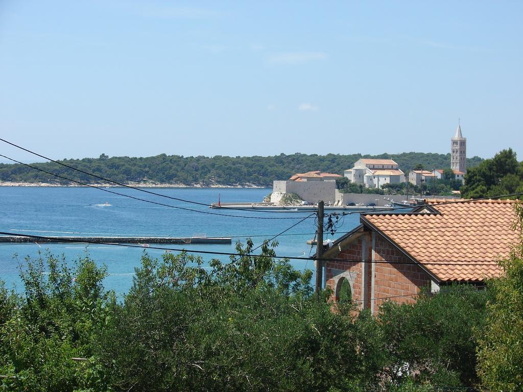 Bruna Apartment Rab Town Buitenkant foto