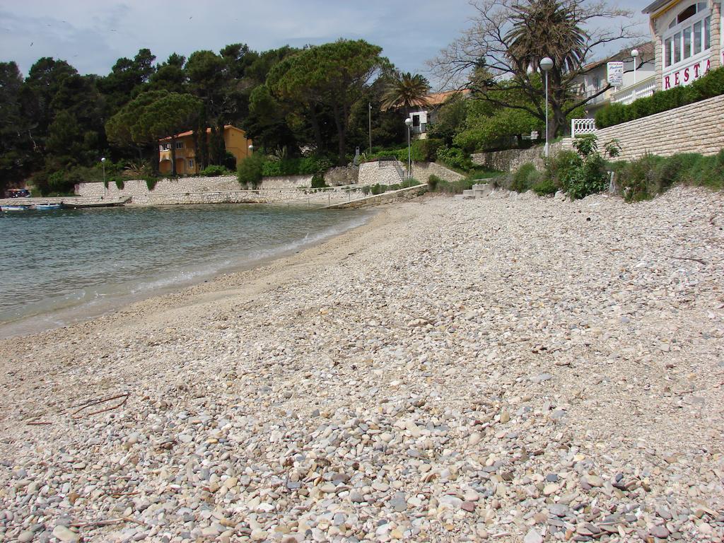 Bruna Apartment Rab Town Buitenkant foto